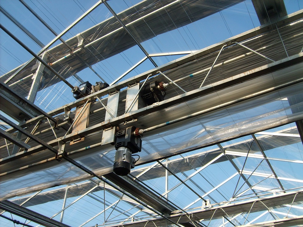 智能温室大棚中内外遮阳系统的区别