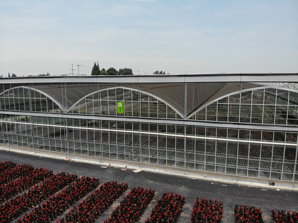 设计和建造配套齐全的玻璃温室大棚需要考虑的参数